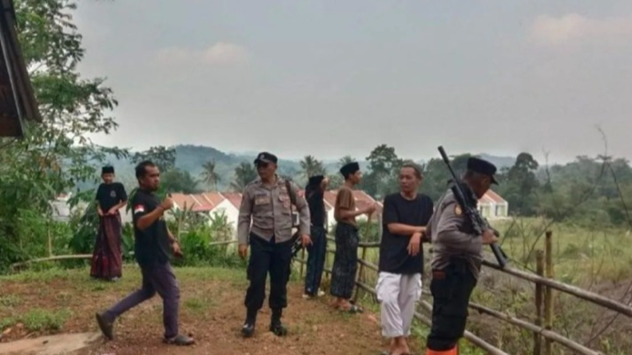 Detik-Detik Monyet Liar Serang Bocah 5 Tahun di Cianjur, Tiba-Tiba Menyerang saat Korban Bermain
            - galeri foto