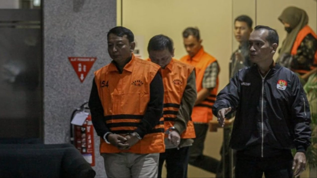 KPK Dalami Mutasi Jabatan di Balik Kasus Suap PN Depok, Dua Pejabat MA Diperiksa
            - galeri foto