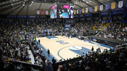 Viral Megatron LED Cube di Bandung Arena, Satria Muda Siapkan Kejutan Usai Kesuksesan IBL All Star