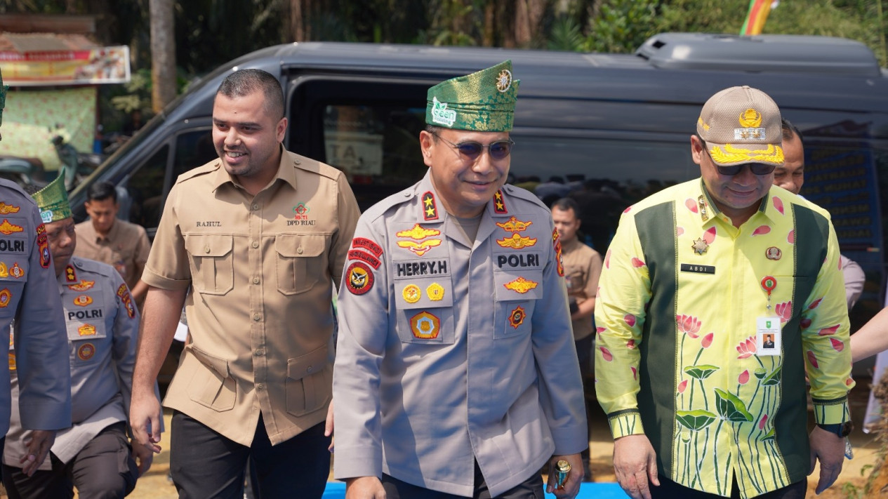 Perang Melawan Narkoba Tak Boleh Kendor, Ketegasan Kapolda Riau Diapresiasi
            - galeri foto
