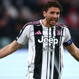 Bukan Dusan Vlahovic, Juventus Malah Segera Perpanjang Kontrak Manuel Locatelli hingga 2030