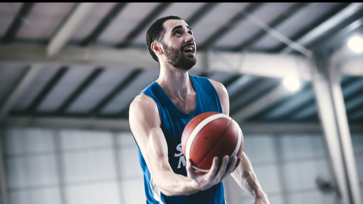 Satria Muda Bandung Resmi Perkenalkan 2 Pemain Asing Baru
            - galeri foto