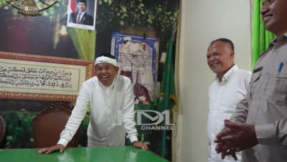 Reaksi Dedi Mulyadi Tiba-tiba Diajak Nikah Janda Anak Dua dari Bogor: Tolong KTP-nya Didata