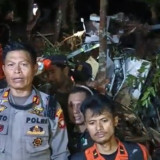 Medan Terjal dan Gelap, Evakuasi Korban Helikopter PK-CFX di Kalbar Dilanjutkan Jumat Pagi