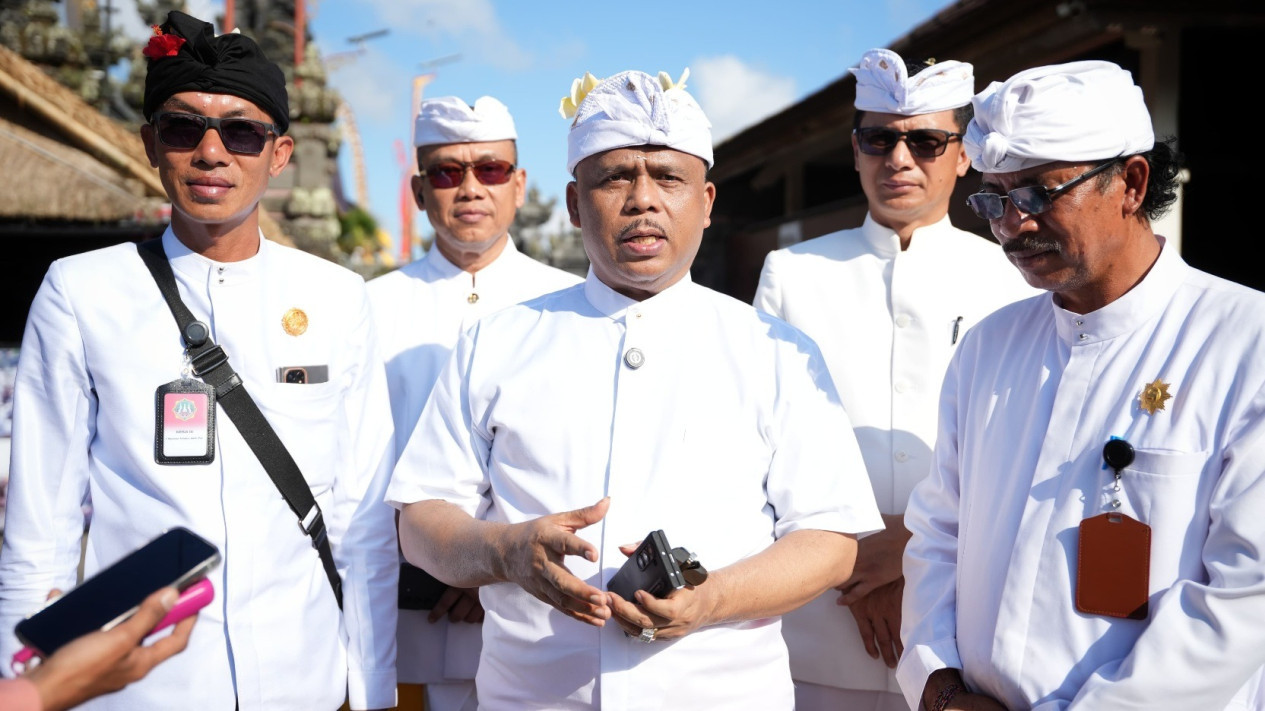 Kakorlantas Polri Hadiri Upacara Adat di Bali Jelang Kegiatan Kemala Run 2026
            - galeri foto