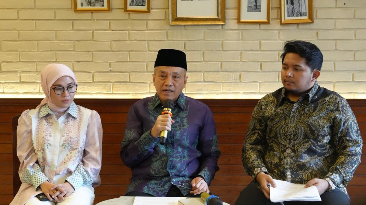 Kubu Gus Yaqut Bantah Isu Aliran Uang 1 Juta Dolar AS untuk Kondisikan Pansus Haji DPR
            - galeri foto