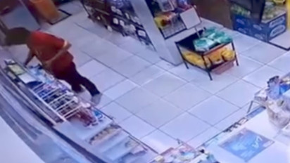 Karyawan Minimarket di Jakbar Bobol Uang Tunai Rp52 Juta dalam Brankas Demi Judol, Sempat Buron Dua Bulan