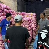 Detik-detik Menegangkan saat Bareskrim Sita 23 Ton Bawang Impor Ilegal dari China dan Belanda