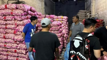 Detik-detik Menegangkan saat Bareskrim Sita 23 Ton Bawang Impor Ilegal dari China dan Belanda