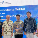 Emil Dardak Sebut Ekspor Mamin Jadi Penopang Utama Manufaktur Jawa Timur di Tengah Tekanan Global