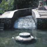 Terletak di Bandung, Mata Air Campaka Surga Tersembunyi Sedingin Kulkas yang Menyimpan Gentong Purba