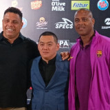 Tak Lagi Lincah, Ronaldo Nazario Akui Tak Turun Jadi Pemain di Laga DRX World Legends Vs Barcelona