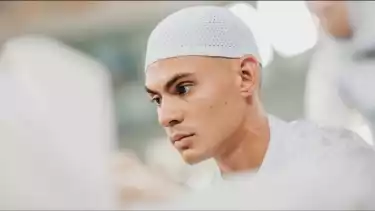 Berkaca dari Legenda Timnas Indonesia, Pemain Asing ini Mantap jadi Mualaf dan Sekarang Berkarier di Italia