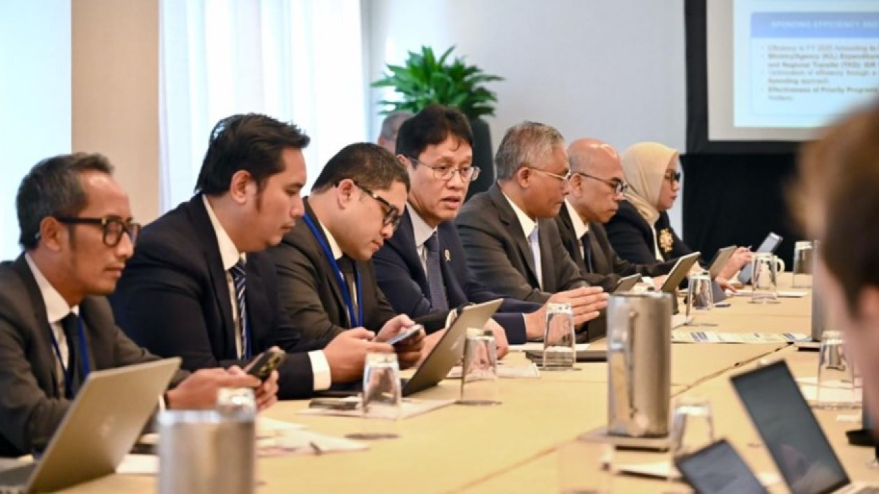 S&P Nyatakan Rating RI Tetap BBB, Purbaya Bawa Kabar Baik Ini dari Amerika Serikat
            - galeri foto