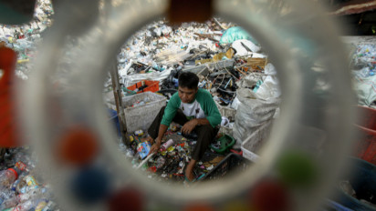 Lensa Berbicara: Limbah Plastik Jadi Sumber Penyambung Hidup Warga Pancoran Jakarta