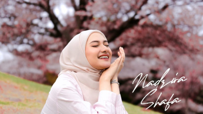 Nadzira Shafa - Jalan Tengah, Potret Relasi Rumit di Album Akhirnya, Aku Lagi