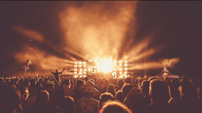 Cara Baru Menikmati Festival Tanpa Takut Kehabisan Momen Semesta Berpesta 2026: Musik, Kuliner, Fashion, dan Komunitas