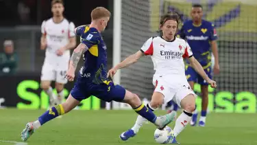 Hasil Serie A: Napoli Terkejar, AC Milan Panas di Jalur Scudetto