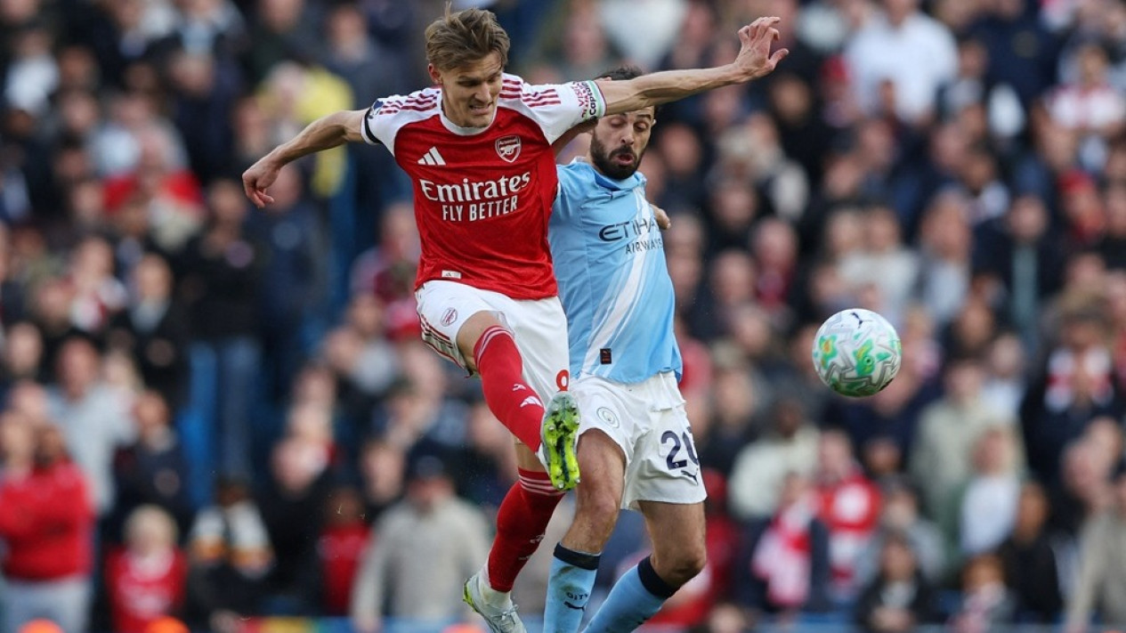 Reaksi Berkelas Martin Odegaard soal Kans Arsenal Raih Gelar Juara Liga Inggris usai Dikandaskan Manchester City 1-2
            - galeri foto