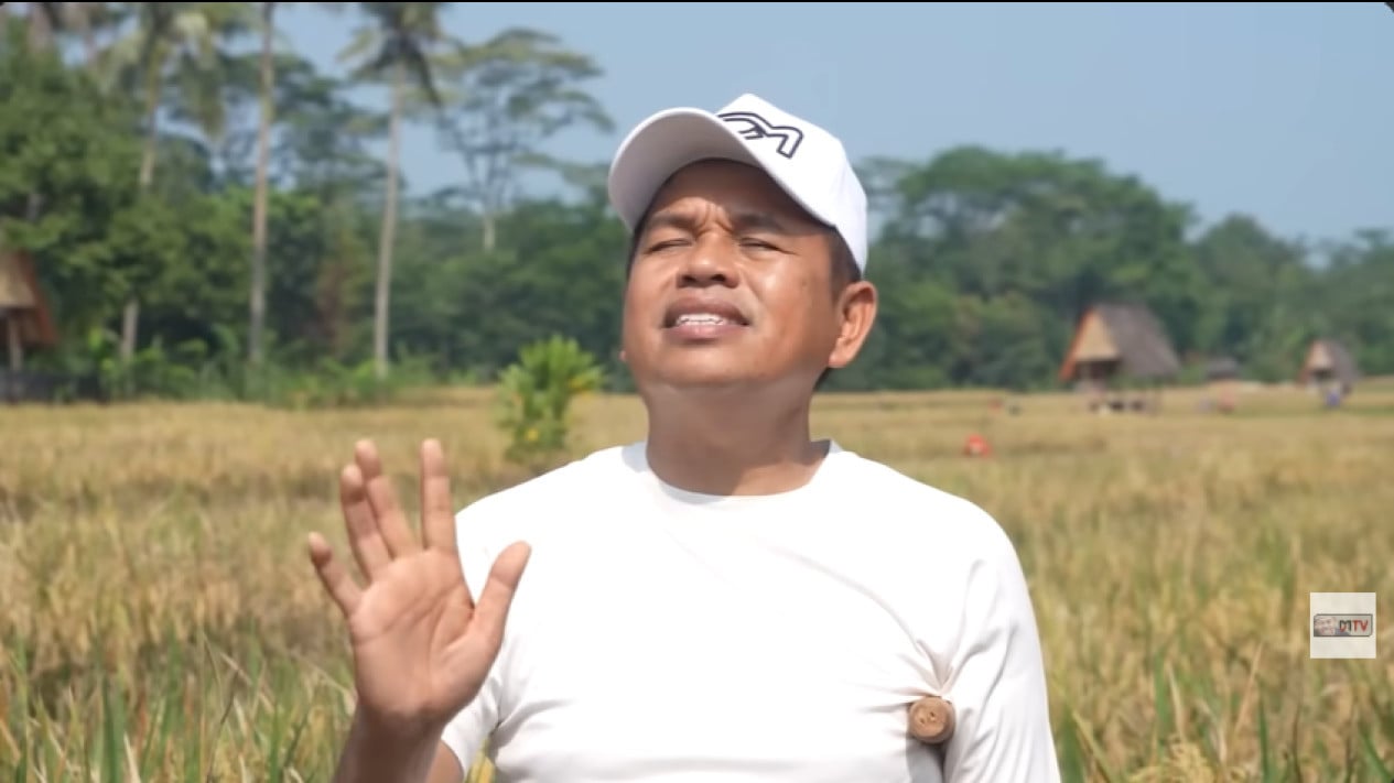 Menjabat sebagai Gubernur Jabar hingga Aktif 'Ngonten' di YouTube, Segini Harta Kekayaan Dedi Mulyadi
            - galeri foto