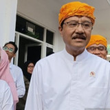 Mensos Ajak Keluarga Miskin Manfaatkan Sekolah Rakyat, Fasilitas Laptop Hingga Asrama Menanti