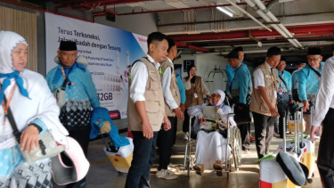 Kloter Perdana Jemaah Haji Tiba di Embarkasi DIY, Jalani Cek Kesehatan Akhir dan Pembagian Kartu Nuzuk