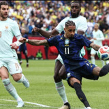 AC Milan Ketiban Berkah dari Krisis Finansial Arab Saudi, Theo Hernandez Berpeluang Mudik ke San Siro Musim Panas Nanti