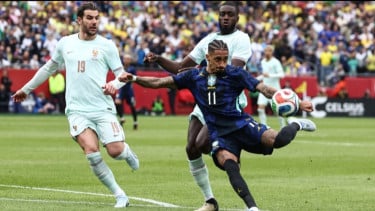 AC Milan Ketiban Berkah dari Krisis Finansial Arab Saudi, Theo Hernandez Berpeluang Mudik ke San Siro Musim Panas Nanti