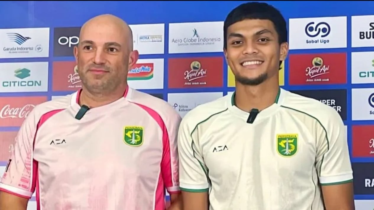 Persebaya Surabaya Dapat Kabar Buruk Jelang Akhir Musim, Rachmat Irianto Resmi Jalani Operasi Lutut
            - galeri foto