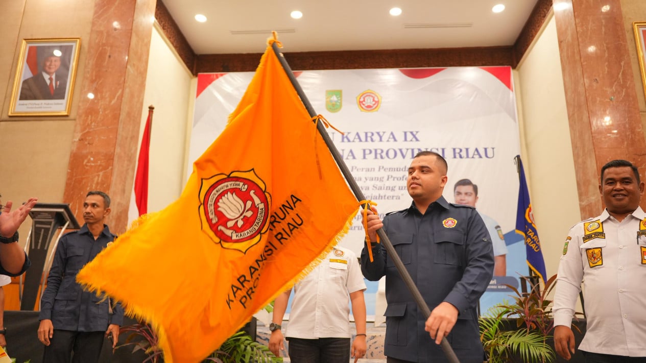 Muhammad Rahul Pimpin Karang Taruna Riau 2026 - 2031
            - galeri foto