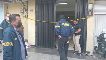 Bareskrim Geledah Kantor PT TSL di Sidoarjo, Kembangkan Kasus Impor HP Ilegal Rp235 Miliar