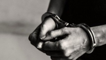 Pria di Matraman Dipaksa Tiduran di Kali oleh Warga, Ternyata Ini Penyebabnya