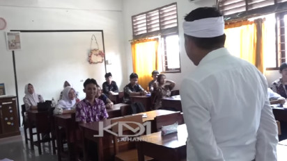 Di Hadapan Dedi Mulyadi, Guru SMAN 1 Purwakarta Ungkap Sikap Tak Terduga dari Orang Tua 9 Siswa yang Bully Gurunya