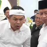 Dedi Mulyadi Tak Hanya Jadi Saksi Nikah Massal di KUA Depok, KDM Juga Ingatkan Hal Penting ke Para Suami