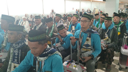 Kloter Pertama Haji Embarkasi Surabaya Berangkat dari Bandara Juanda ke Madinah
