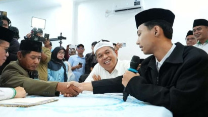 Jadi Saksi Nikah Massal Sederhana di Depok, Dedi Mulyadi Titip Pesan ke Para Suami: Jangan Sekali-kali Menyakiti Istri