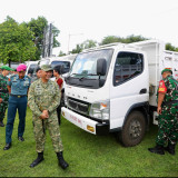 Bupati Ipuk Seahkan 18 Truk untuk KDKMP ke Pengurus Koperasi, Ini Catatannya