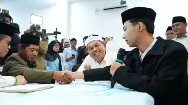 Nasib Mujur Pedagang Tape, Nikah Disaksikan Dedi Mulyadi dan Diguyur Jutaan Rupiah: Jangan Sekali-kali Sakiti Istrinya Ya