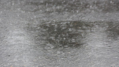 Tragedi di Tengah Sawah: Petir Sambar Tenda Petani di Agam Sumbar, Satu Orang Meninggal Dunia