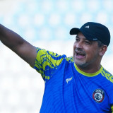 Arema FC Mau Jadi Tim Pertama yang Kalahkan Persib di Kandang