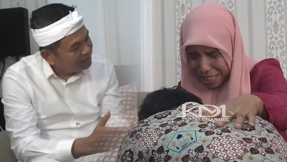 Di Hadapan Dedi Mulyadi, Pecah Tangis 9 Murid SMAN 1 Purwakarta saat Sungkem dan Minta Maaf ke Bu Guru Atun