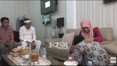 Siswa yang Acungkan Jari Tengah Minta Maaf dan Sungkem ke Bu Atun, Dedi Mulyadi Bilang Begini