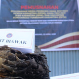 Ribuan Kulit Biawak dan Komoditas Ilegal Tanpa Dokumen Dimusnahkan