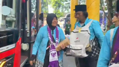 Rocker Naik Haji, Hikmah Berbakti kepada Sang Ibu Antarkan Didik Seket ke Tanah Suci