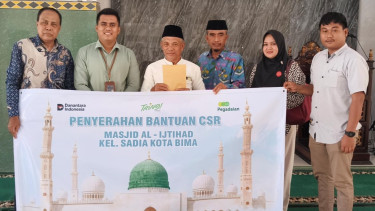 PT Pegadaian Cabang Bima Serahkan Bantuan CSR Peralatan Ibadah ke Masjid Al Ijtihad