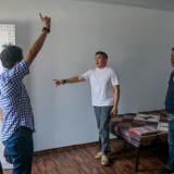 Pemerintah Relokasi Warga Pasar Senen Dari Pinggir Rel ke Hunian Layak, Seskab Teddy Turun Tangan