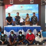 Lima Orang PMI Ilegal Bersama Nahkoda Kapal Diamankan TNI AL dan Tim BAIS di Karimun