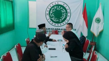 Fenomena WNA Ucap Dua Kalimat Syahadat Tinggi di Karawang, MUI Beberkan Alasan Mereka Jadi Mualaf