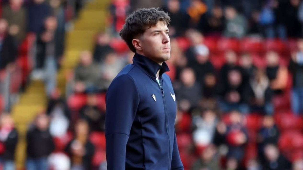 Ole Romeny Unggah Kata-kata Haru Setelah Oxford United Degradasi, Fans Malah Bilang Begini
            - galeri foto