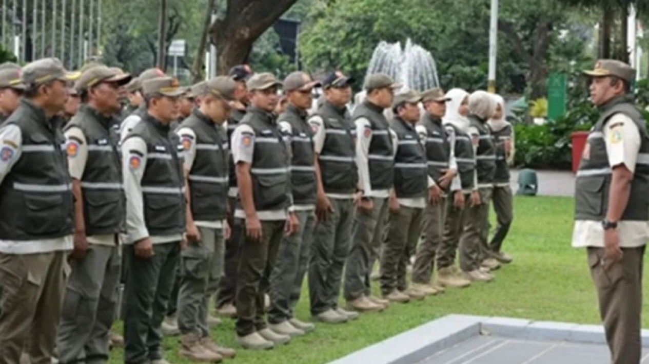 Rano Karno Setuju Satpol PP Tambah 5.000 Personel, Bandingkan dengan Damkar
            - galeri foto